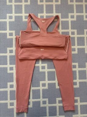 Set Active form cloud pipe legging and top